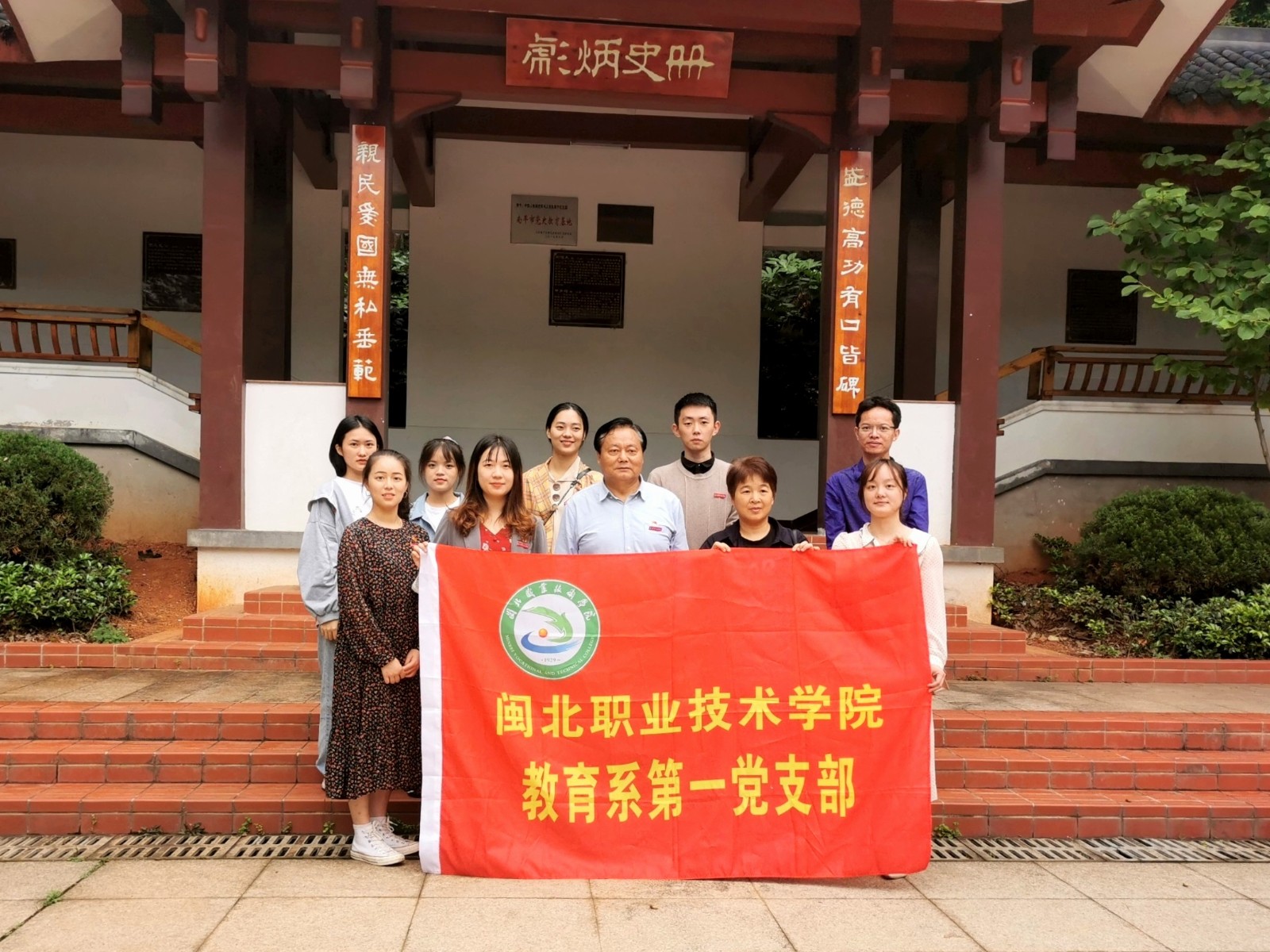 e8ae458d673b3a9e25709bb51f4140a.jpg e8ae458d673b3a9e25709bb51f4140a.jpg