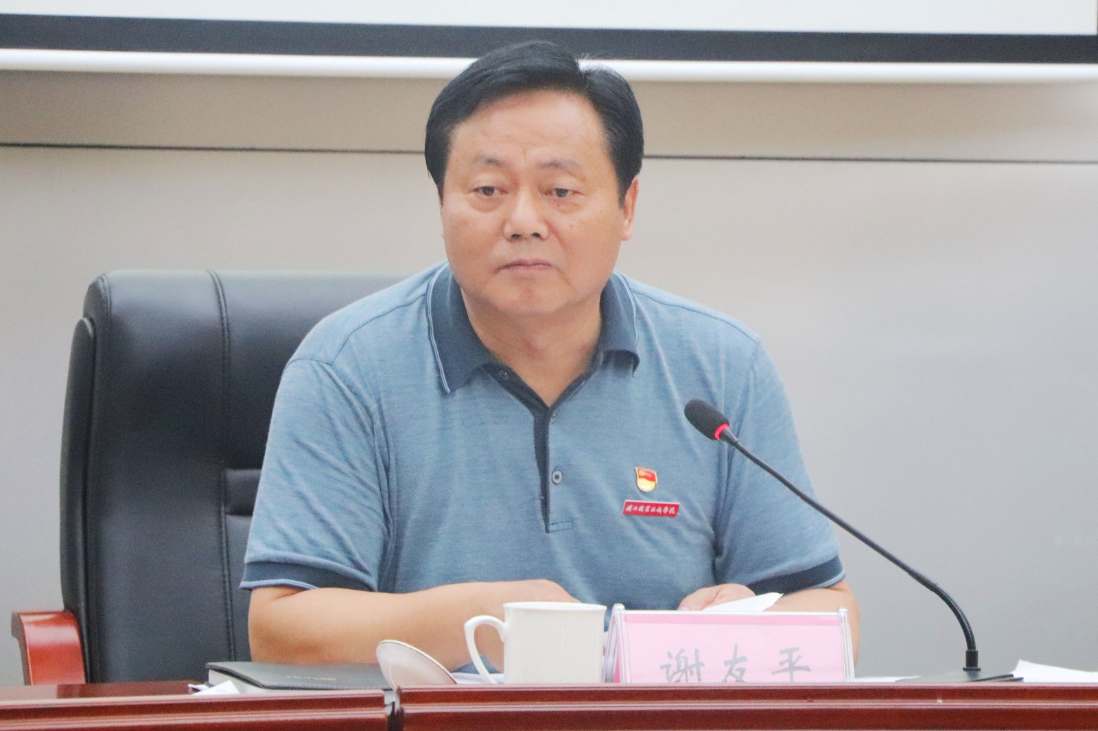 6.2_0007_色相_饱和度 3.jpg 6.2_0007_色相_饱和度 3.jpg