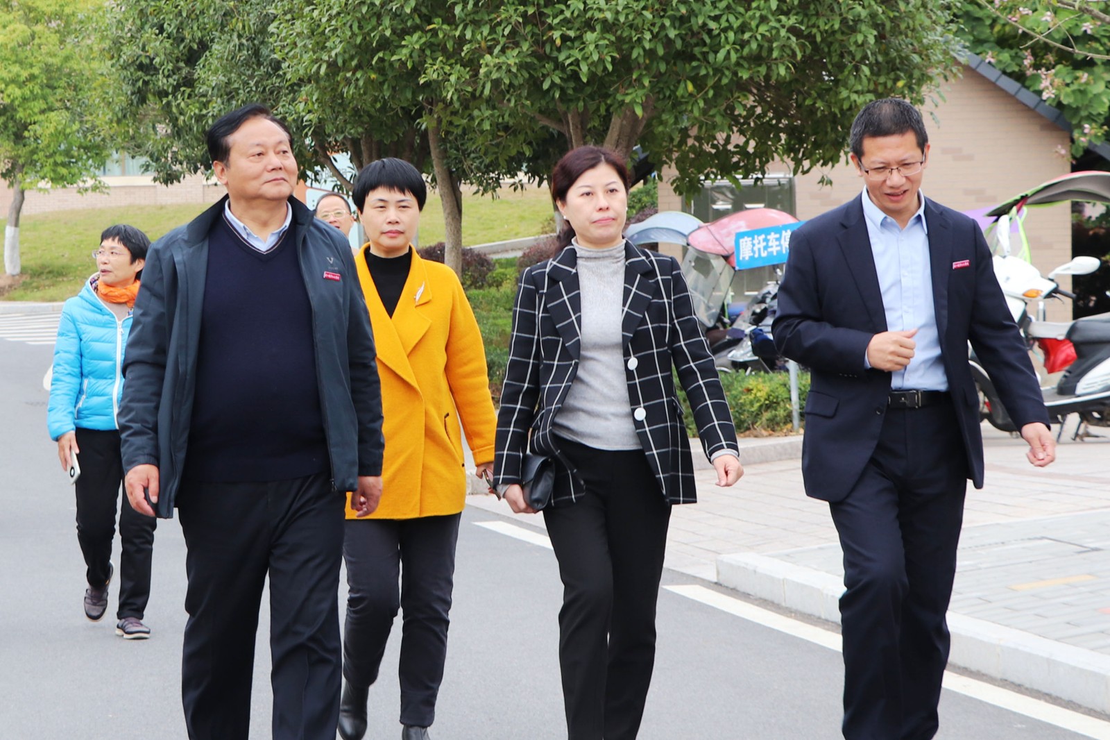 调_0001_曲线 2.jpg 调_0001_曲线 2.jpg