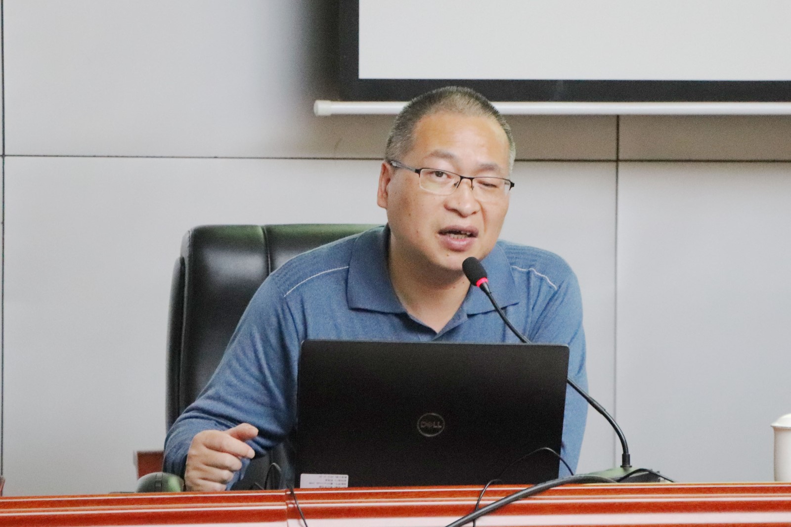 0413_0000_曲线 1.jpg 0413_0000_曲线 1.jpg