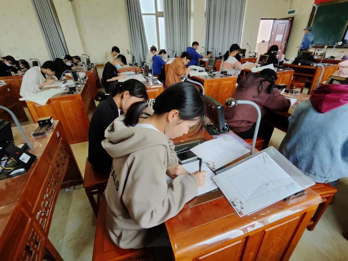 图片4.png 图片4.png