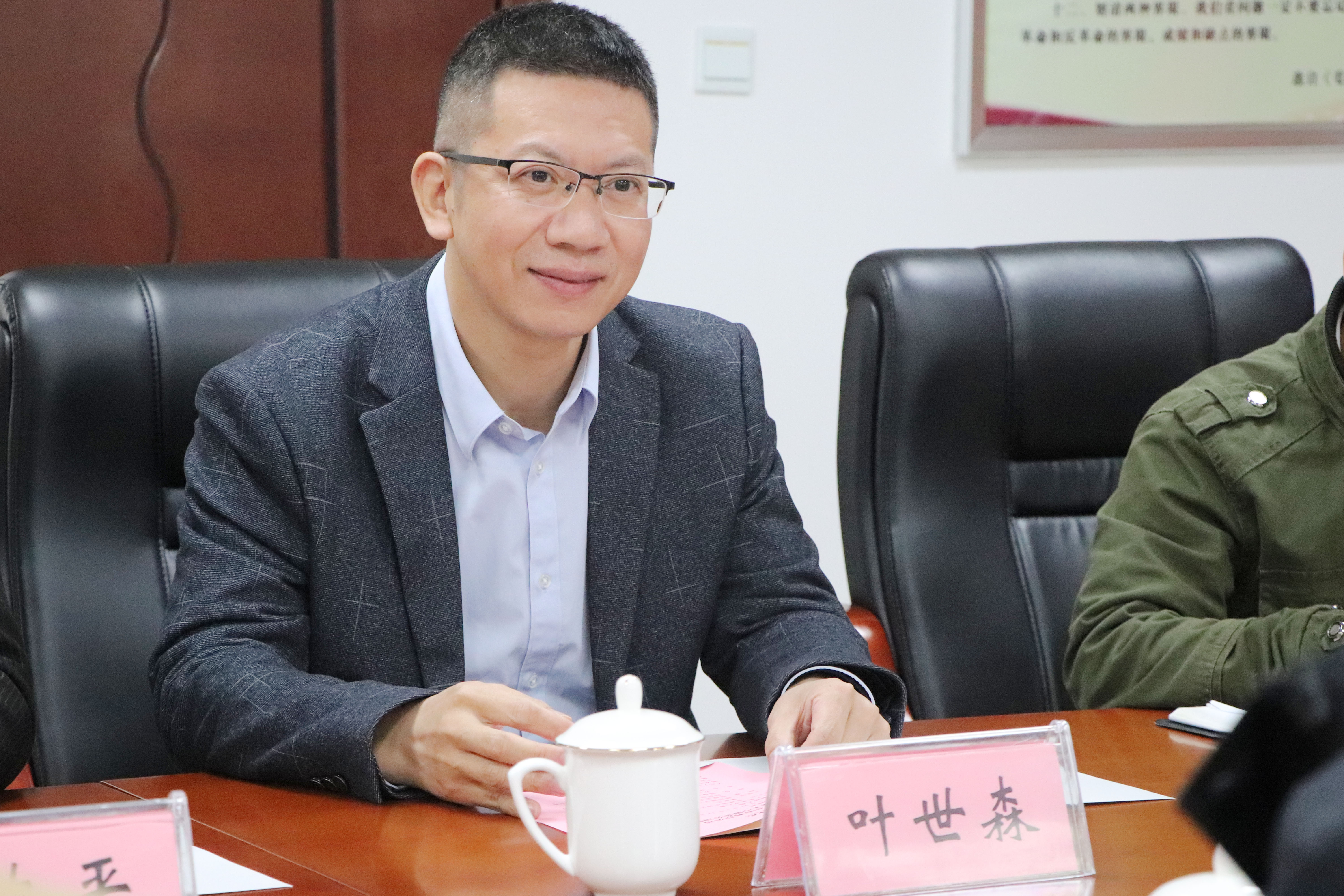 f9da041ce5208e355f6e4f1caaa430d.jpg f9da041ce5208e355f6e4f1caaa430d.jpg