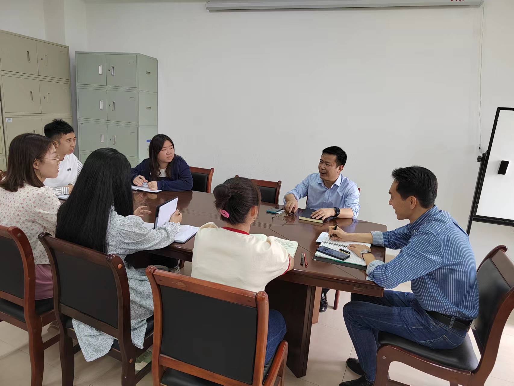 6d46a1f7f9e7310577cbcf4d0650402.jpg 6d46a1f7f9e7310577cbcf4d0650402.jpg