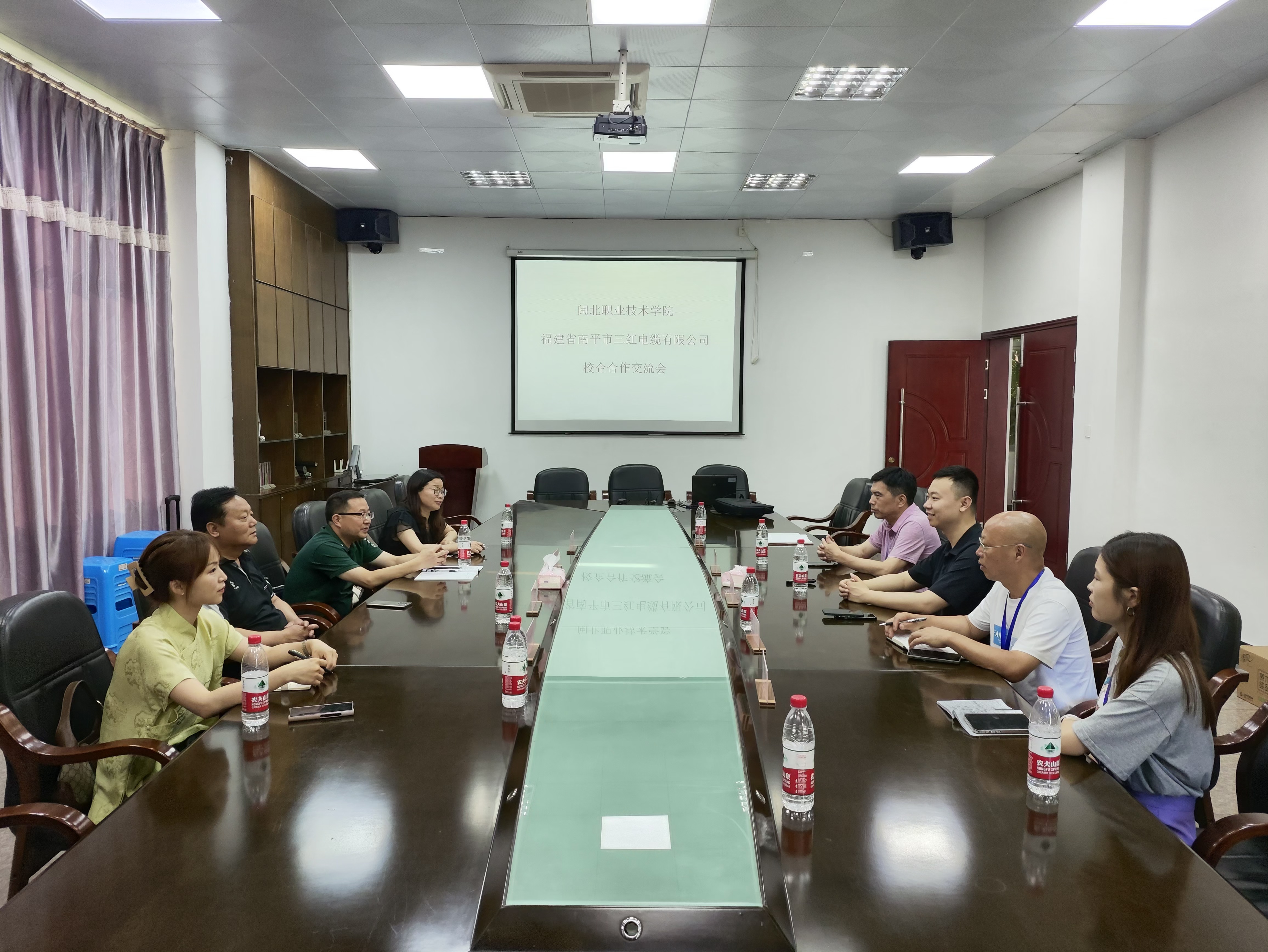 1b6a65d5ec5828d81828eba5fac4db0.jpg 1b6a65d5ec5828d81828eba5fac4db0.jpg