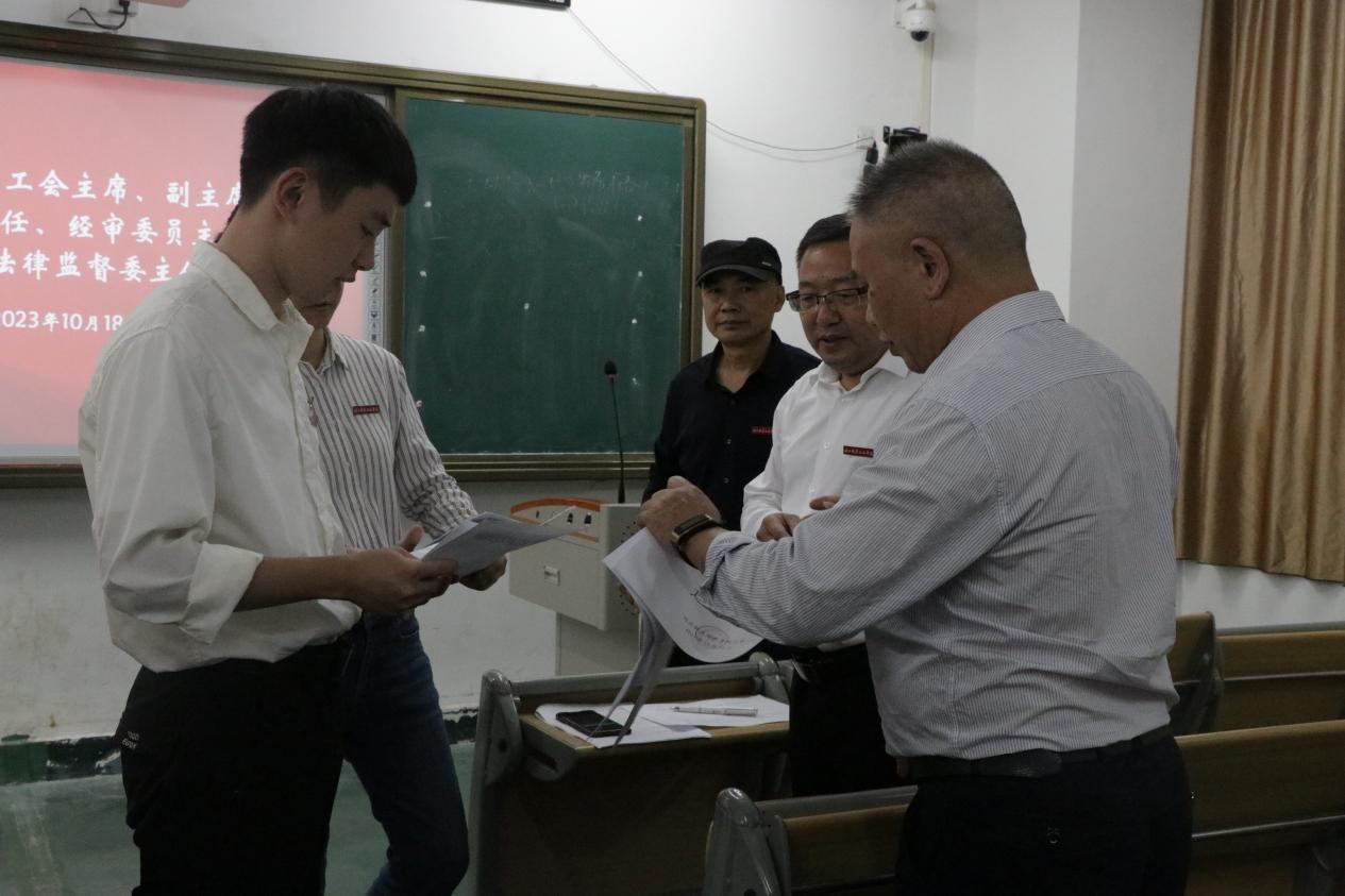 图片18.png 图片18.png