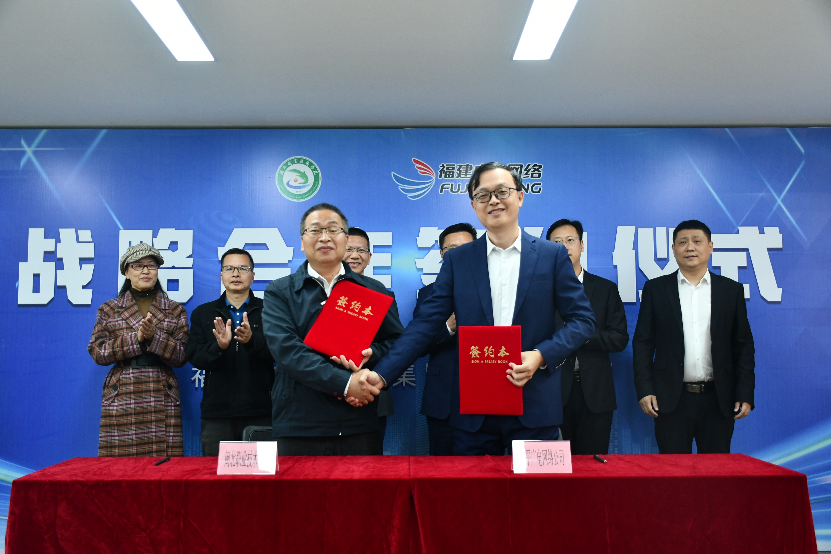 3ca6088c74a7371464c03a053e6ce39.jpg 3ca6088c74a7371464c03a053e6ce39.jpg