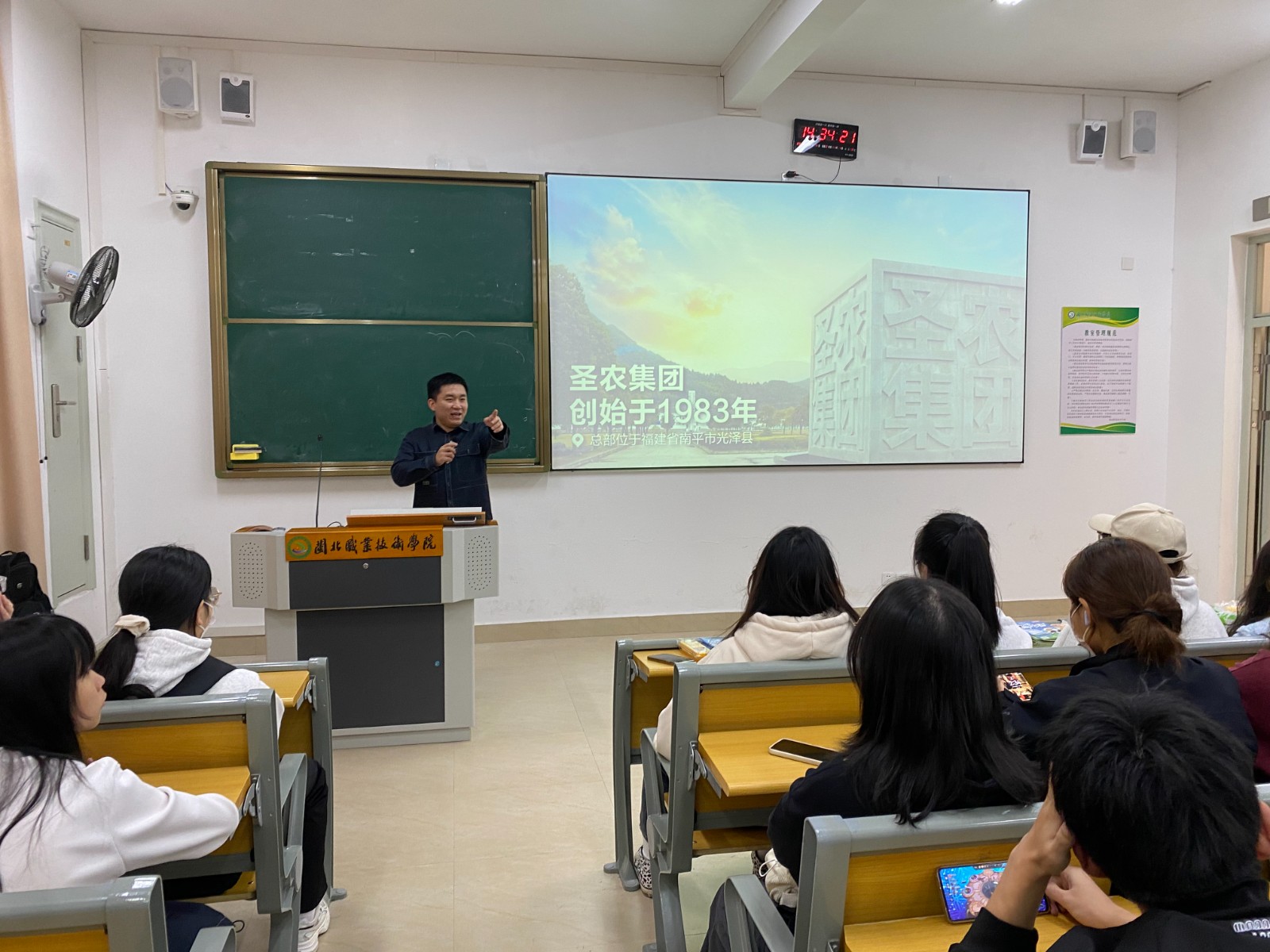 70ed7dca5dd73ef98e4028b0404711a.jpg 70ed7dca5dd73ef98e4028b0404711a.jpg