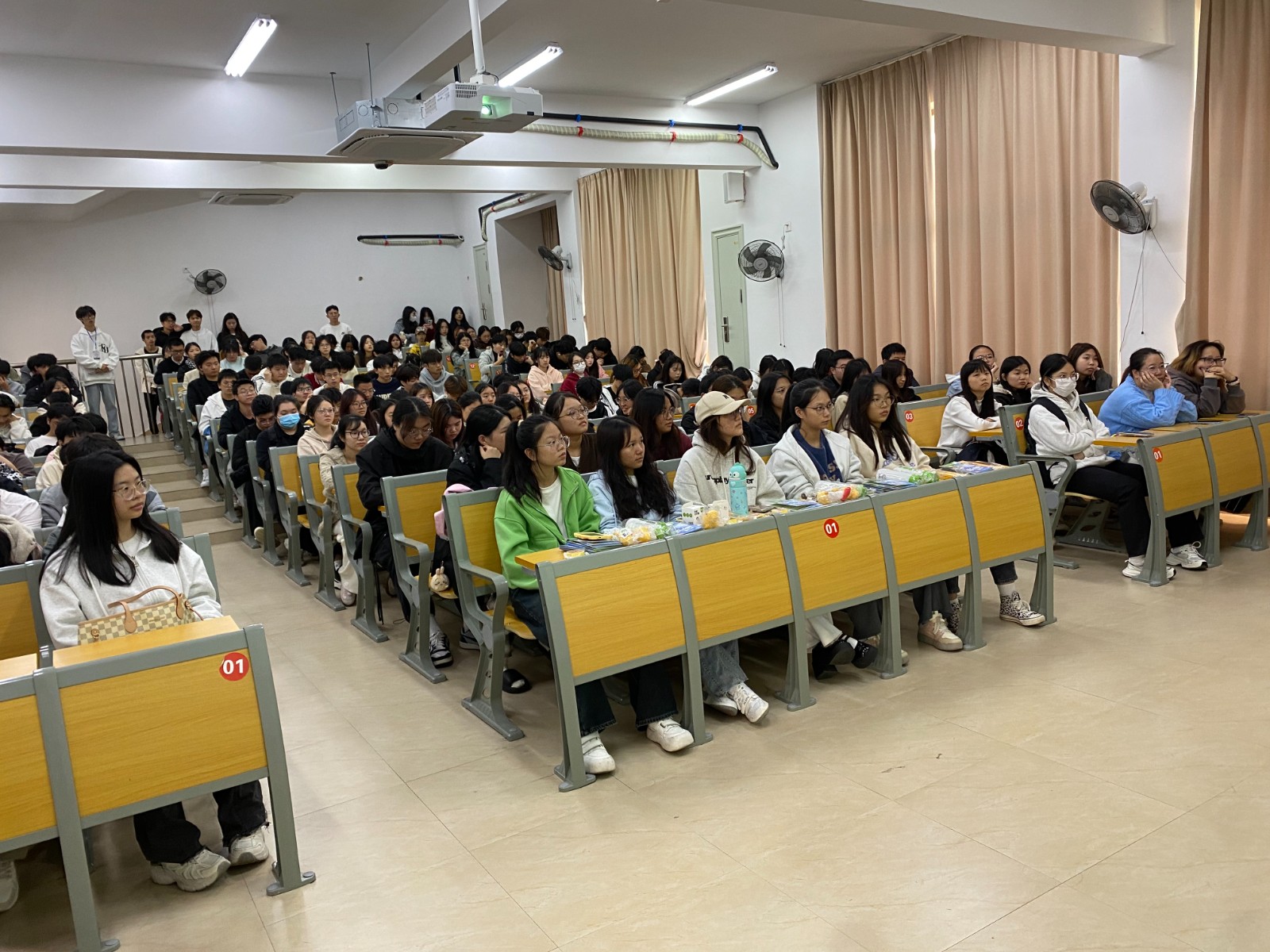 8a084f41e396f4bcb4774990fc11f3b.jpg 8a084f41e396f4bcb4774990fc11f3b.jpg