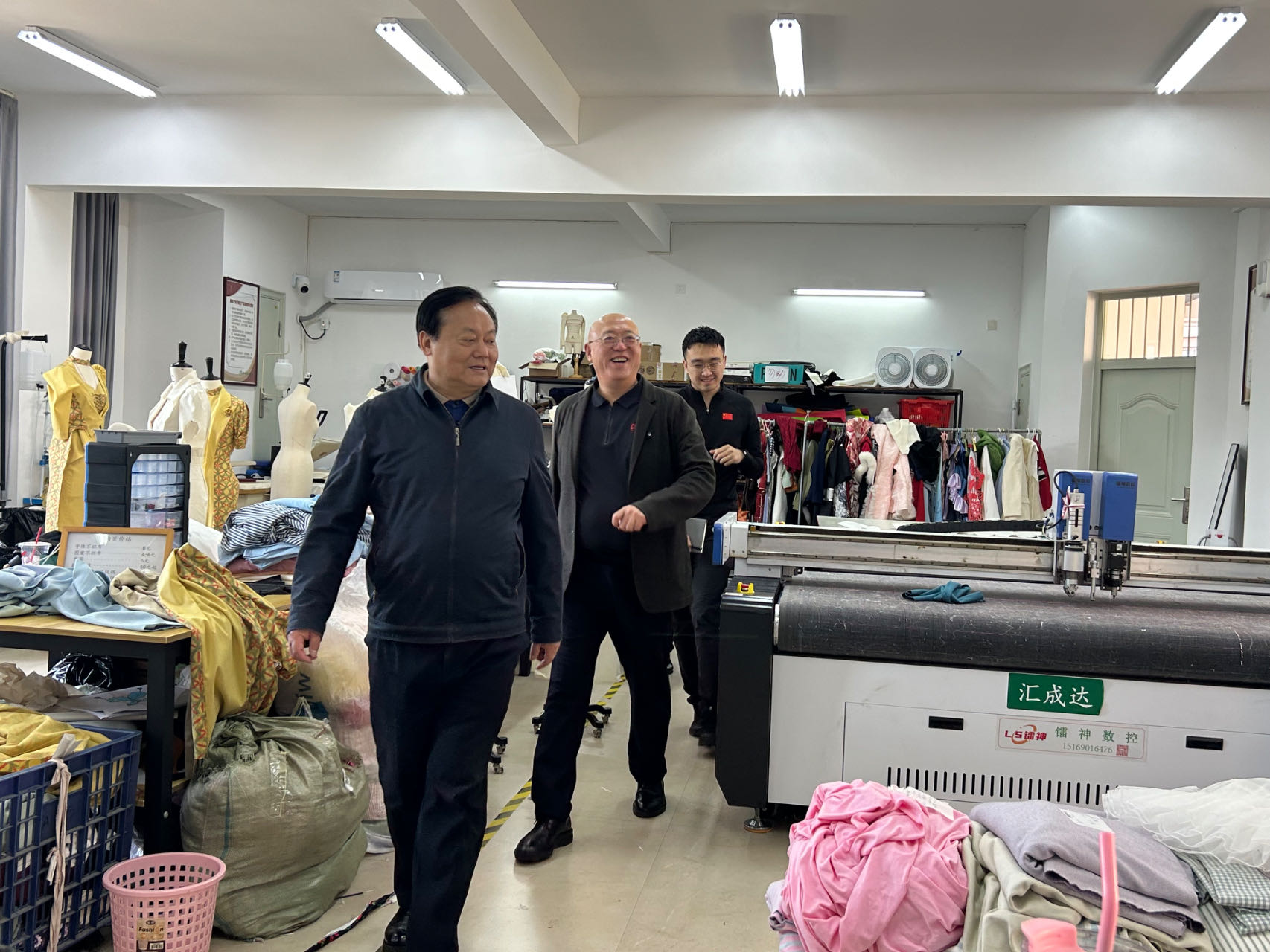 9f3fa3a93fc446693a436b0c3d17814.jpg 9f3fa3a93fc446693a436b0c3d17814.jpg