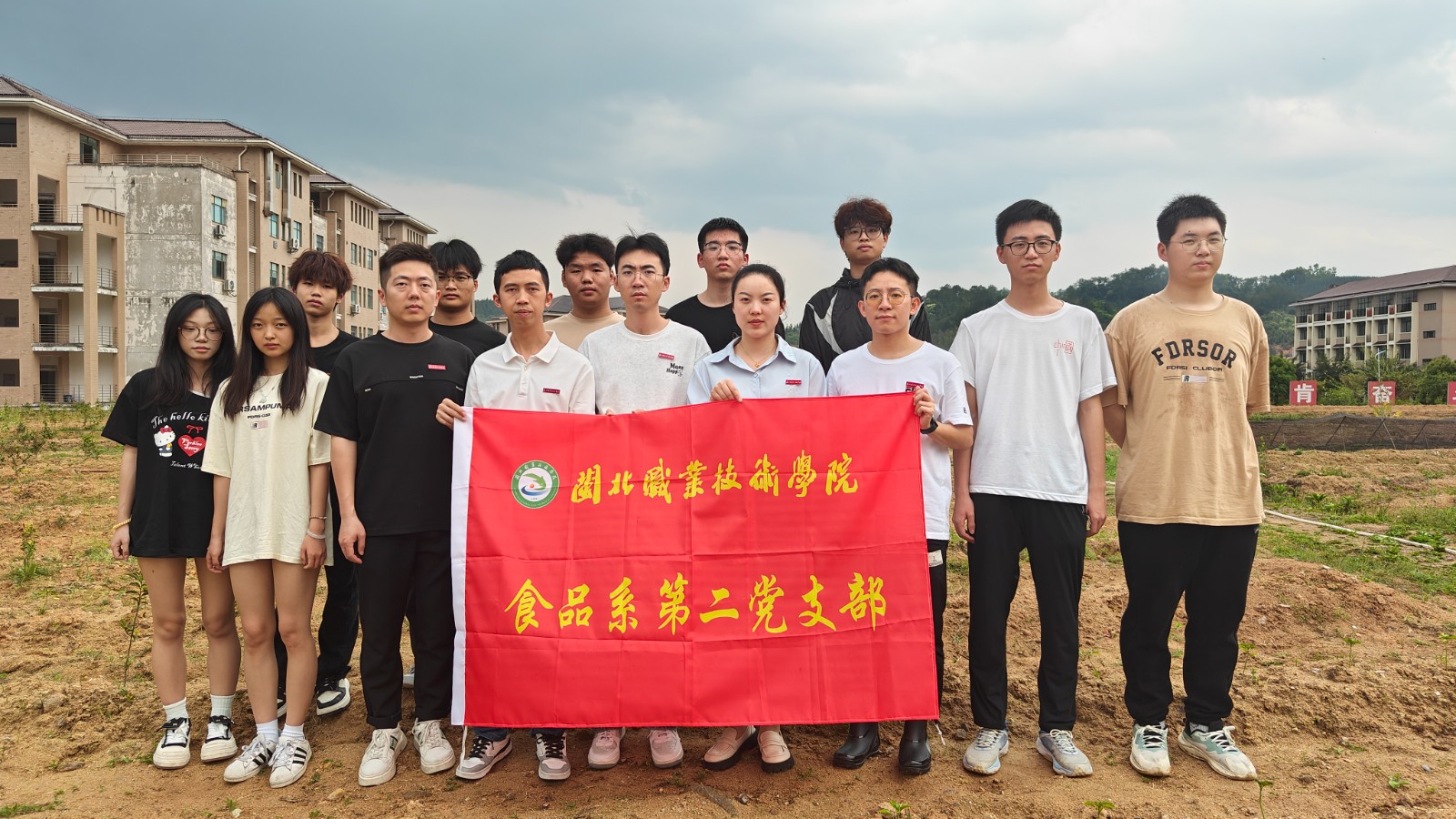 fcf664c9b9fb6f84ab23d170c993ac4.jpg fcf664c9b9fb6f84ab23d170c993ac4.jpg