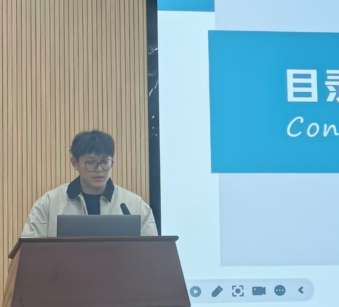 a2cf0c19e71024b23fd5f95b07a717f.jpg a2cf0c19e71024b23fd5f95b07a717f.jpg